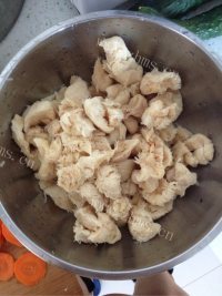 炒猴头菇做法图解1)