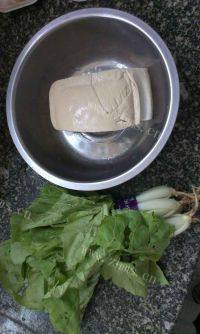 口感极佳的小白菜烧豆腐做法图解1)