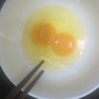 美味的西红柿鸡蛋面做法图解7)