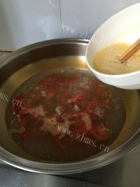 回味无穷的西红柿蛋汤做法图解10)