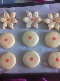 口感饱满的玫瑰花饼做法图解23)
