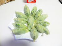 可口的韭菜鸡蛋水晶饺做法图解20)