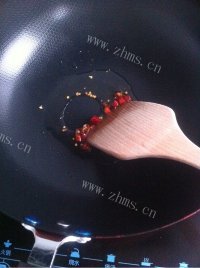 家常菜炒四季豆做法图解2)