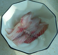 家常鱼肉卷做法图解2)