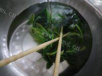 家常菜麻酱菠菜做法图解3)