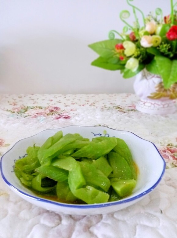 可口的清炒莴笋