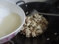 妈妈教我做肉末豆腐做法图解9)