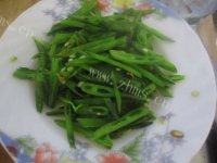 美味的眉豆炒虾酱做法图解11)