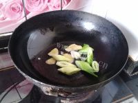 营养的黄花菜炖草鸡做法图解4)