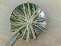 家庭版菊花茄子做法图解8)