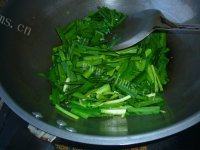 家常菜韭菜炒豆腐干做法图解5)