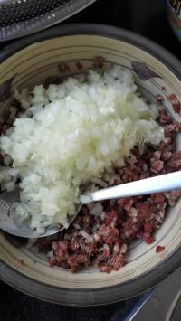 美味的牛肉饼做法图解3)