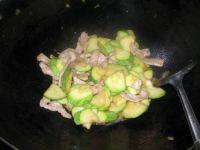 家常菜西葫芦炒肉片