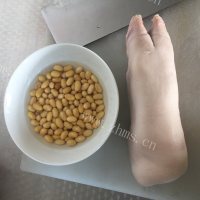色香味浓的炖猪蹄做法图解1)