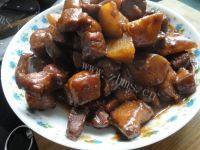 常吃不腻的土豆红烧肉