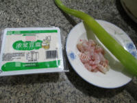 经典虾仁莴笋煮豆腐的做法图解一