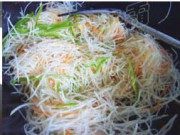家常菜三色土豆丝