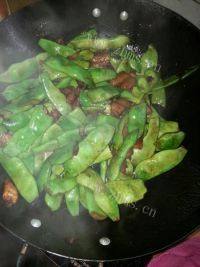 家庭版炖豆角做法图解5)