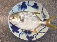 美味的煎金鯧鱼做法图解3)