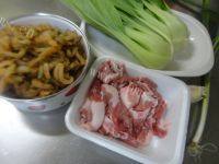 易做的榨菜炒肉丝做法图解1)