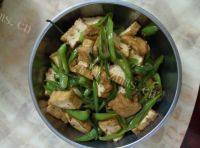 家常菜辣椒炒豆腐干