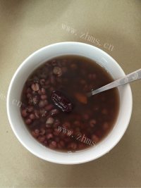 美味的红豆薏米粥