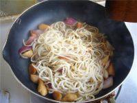 味道鲜美的酱油炒面