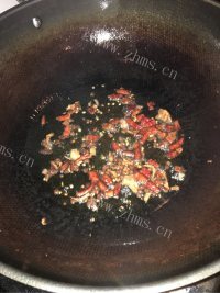 质嫩爽口的麻辣小龙虾做法图解4)