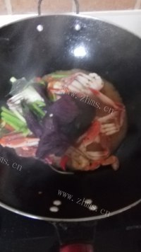好吃的姜葱炒蟹做法图解6)