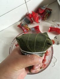 好吃的八宝蜜枣粽做法图解18)