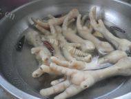 自己做的卤鸡爪做法图解7)