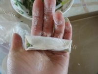 美味的韭菜鲜肉锅贴做法图解8)