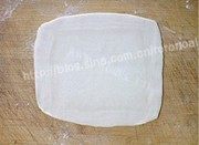 美味的酥皮玉米浓汤做法图解3)