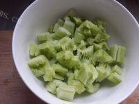 #DIY美食#拍黄瓜的做法图解三