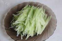 家常菜凉拌莴苣丝做法图解1)