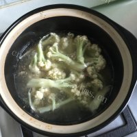 鲜香可口的羊骨头砂锅做法图解5)