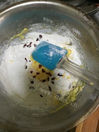 蔓越莓布丁做法图解7)