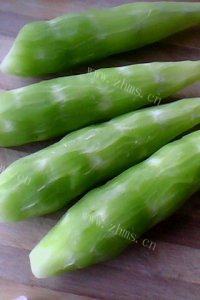 健康美食之莴笋炒肉丝做法图解2)