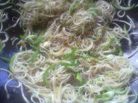 家常菜青椒炒绿豆芽做法图解7)