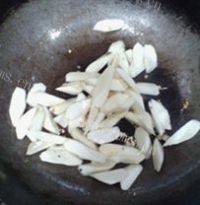 家常菜红烧茭白做法图解3)