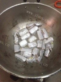 美味佳肴般的鱼汤做法图解2)