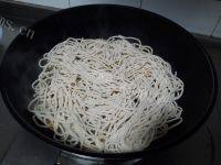 开胃的豆角焖面做法图解6)