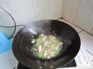 家常菜肉片芸豆做法图解2)