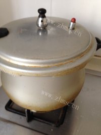 色味俱佳的红烧肉做法图解12)