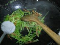 家常菜青笋肉丝做法图解10)