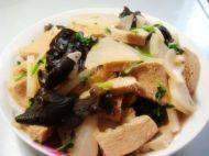 木耳烧豆腐