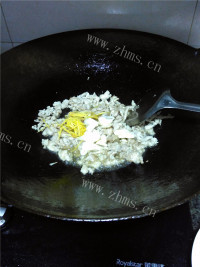 喷香的平菇炒肉做法图解7)