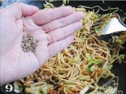 自己做的孜然炒面做法图解9)