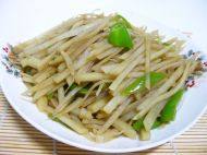 香气逼人的尖椒土豆丝