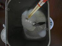 自制红豆吐司做法图解1)
